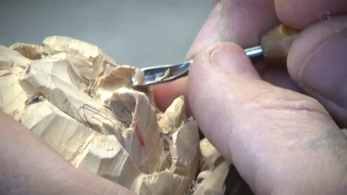 Gouge above, one red mark still on the wood.
