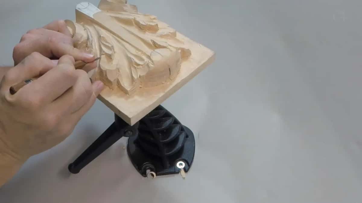 Steep tilt, two hands